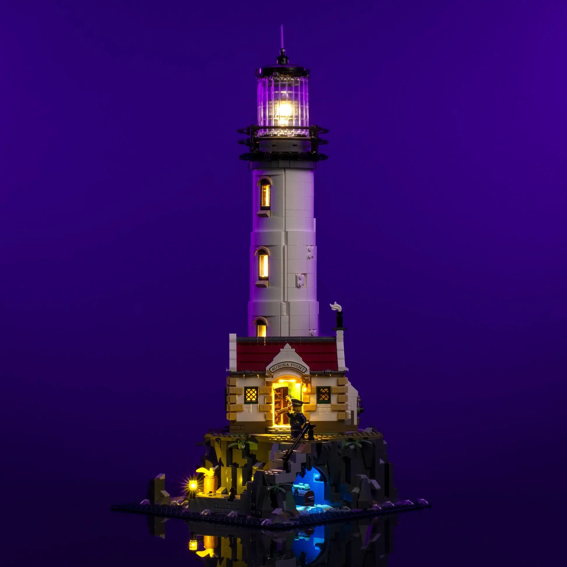 https://www.lightmybricks.eu/cdn/shop/files/Motorised_Lighthouse_21335-iso_main_0ceff440-8e42-4ce8-829d-8418de4ed1e7-jpg.webp?v=1769475379&width=1946
