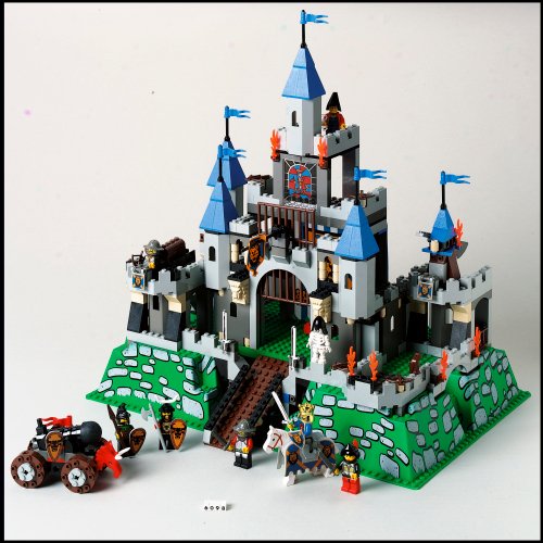 King Leo's Castle - Official LEGO Image 1
